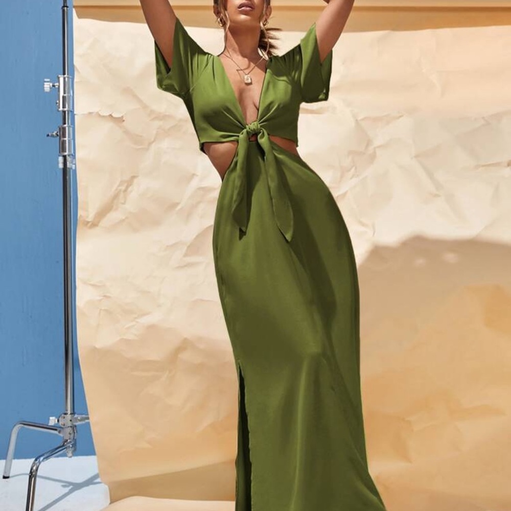 Elegant Green Maxi Dress
